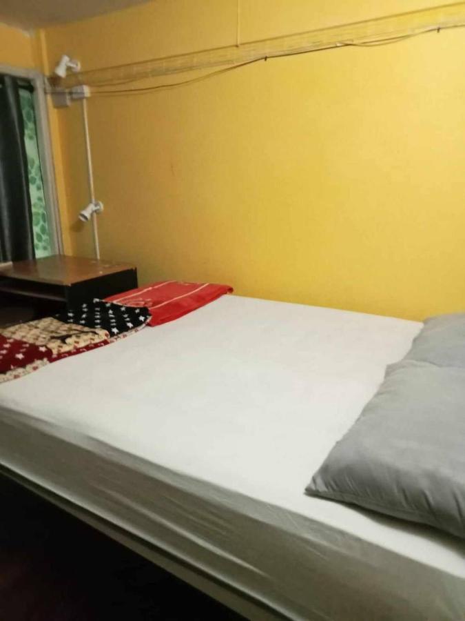 Smile Capsule Hostel Chiang Mai Esterno foto
