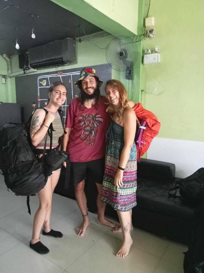 Smile Capsule Hostel Chiang Mai Esterno foto